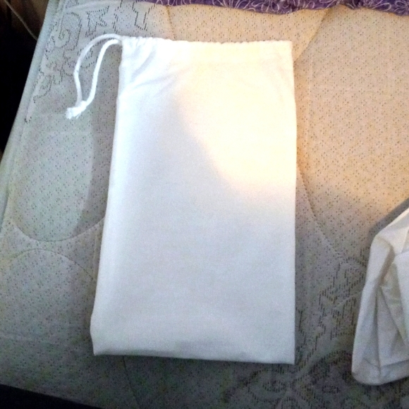 White Drawstring bag - Picture 1 of 1